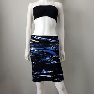 BCBGMaxAzria Sexy Fitted Stretch Pencil Skirt, Black Blue & White, Size Medium